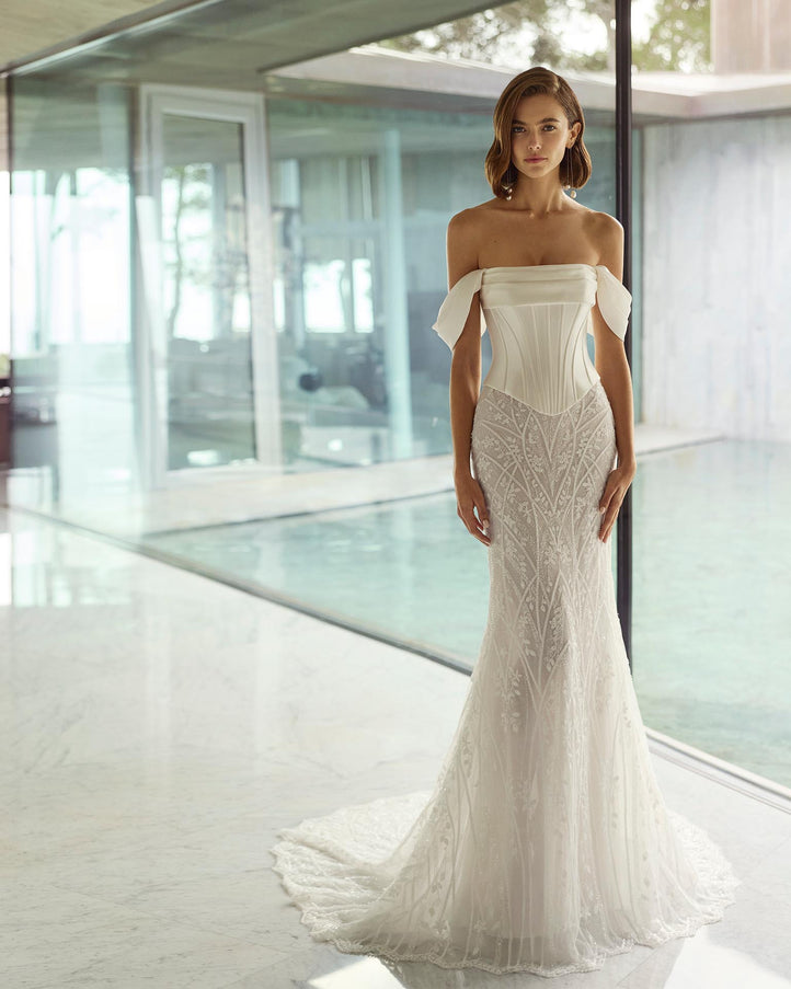 Rosa Clará Soft Gio Wedding Gown