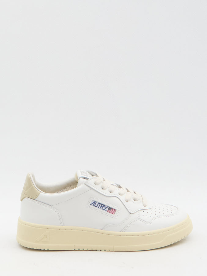 Autry Medalist Low Sneakers White