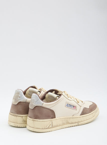 Autry Medalist Low Super Vintage Sneakers