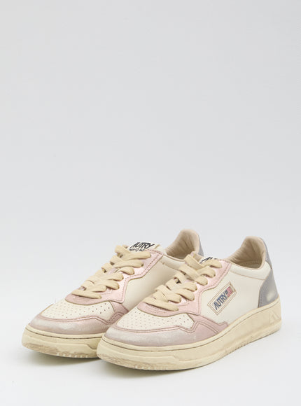 Autry Medalist Low Super Vintage Sneakers