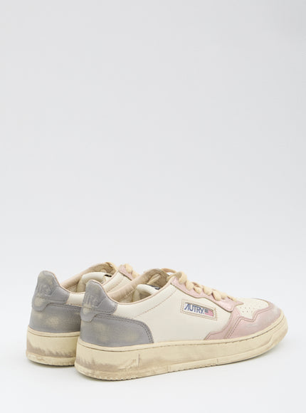 Autry Medalist Low Super Vintage Sneakers