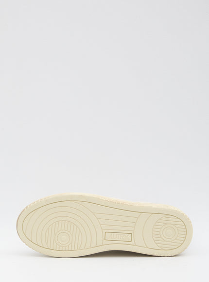 Autry Medalist Low Super Vintage Sneakers