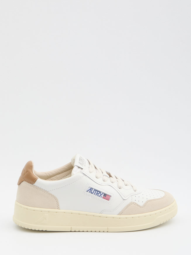Autry Medalist Low Snakers White