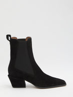36 / Black