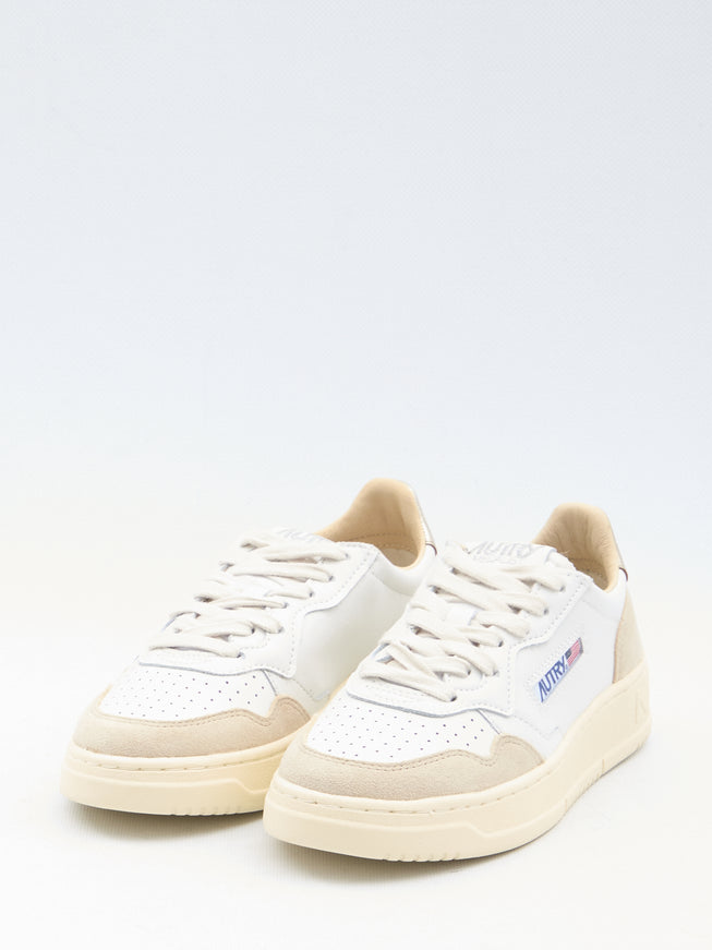 Autry Medalist Low Sneakers