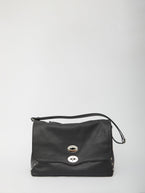 QT / Black