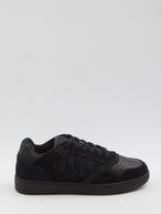 40 / Black