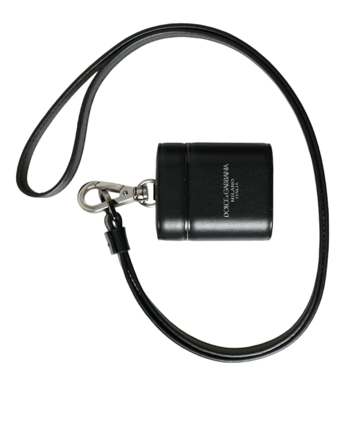 a black lanyard with a lanyard keychain attached to it