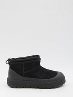 4 / Black