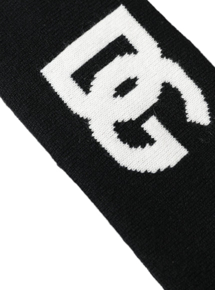 Close-up of DG logo on black cashmere knitted headband