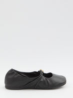 36 / Black