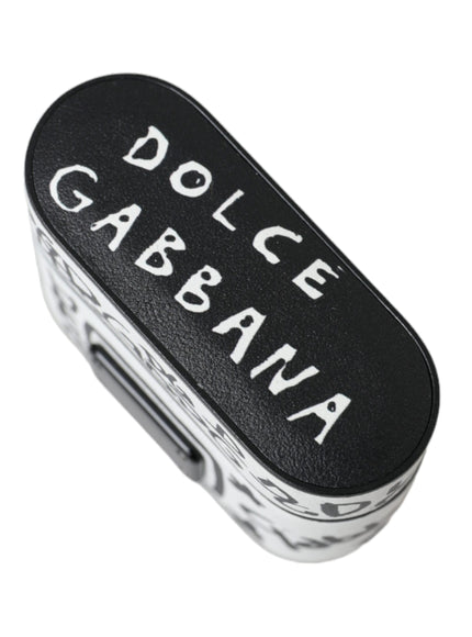 a black and white tin with the words dolce cabana on it