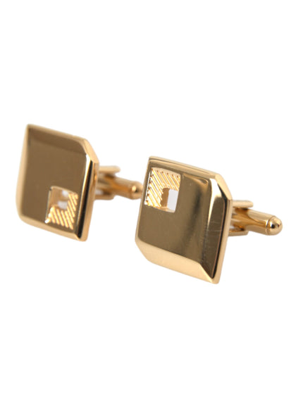 Side angle of gold plated square cufflinks