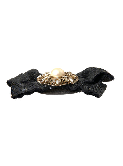 Side view of black sequin pearl brooch hair pin