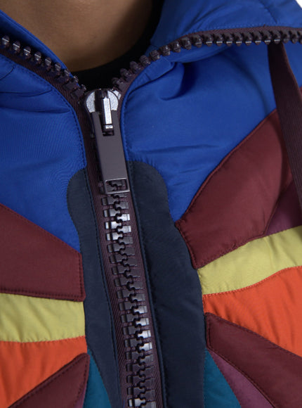 Detailed view of zipper on butterfly hooded puffer jacket