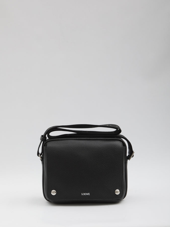 Loewe Pebble Messenger Bag QT Black