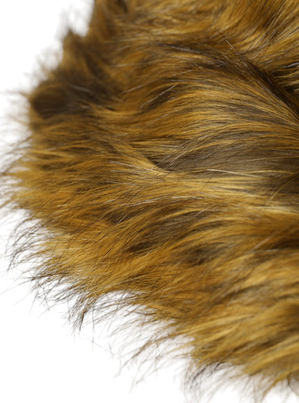 a close up of a furry animal's fur