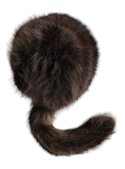 the tail of a cat on a white background