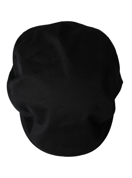 a black hat on a white background