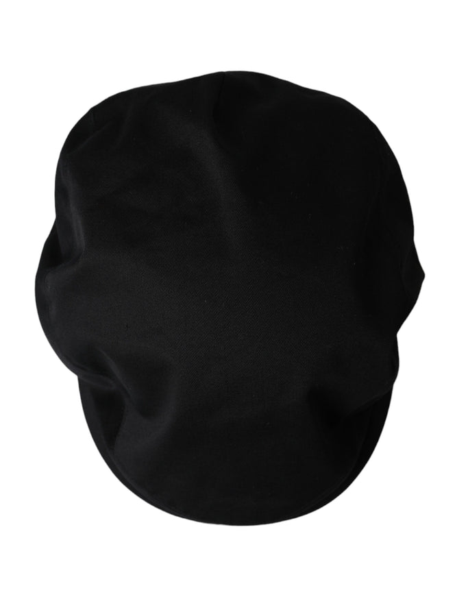 a black hat on a white background