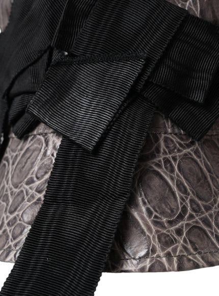 a close up of a tie on a dress