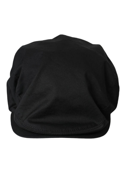 a black hat on a white background