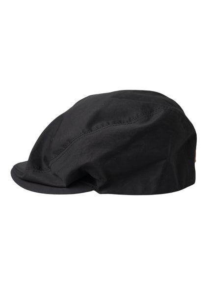 a black hat on a white background