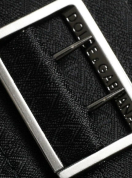 Dolce & Gabbana belt buckle detail