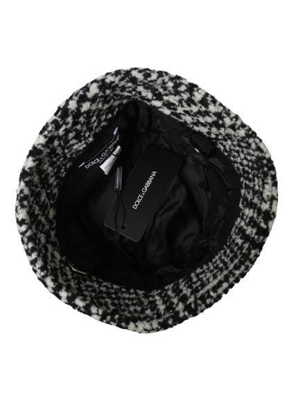 a black and white hat on a white background