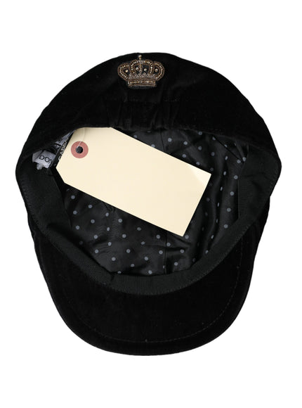 a black hat with a note attached to it