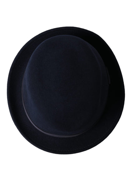 a black hat on a white background