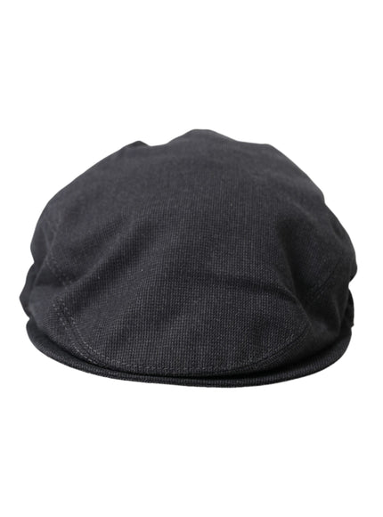 a black hat on a white background