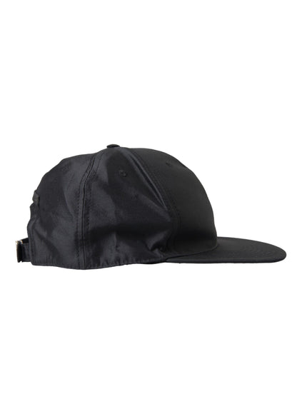 a black hat on a white background