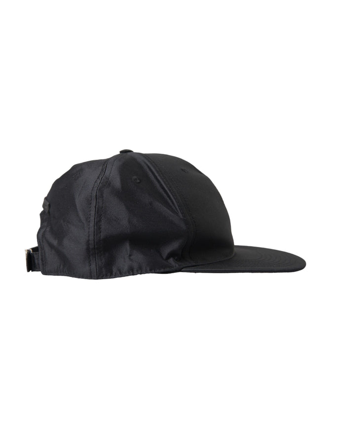 a black hat on a white background