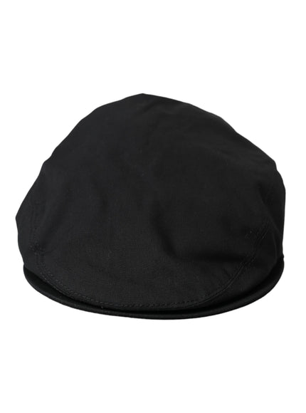 a black hat on a white background