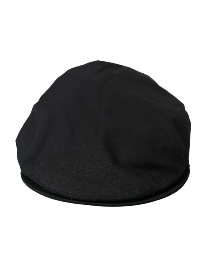 a black hat on a white background