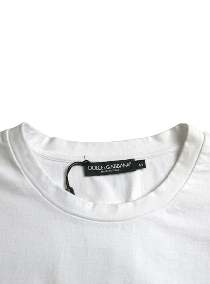 Close-up of Dolce & Gabbana T-shirt collar and label