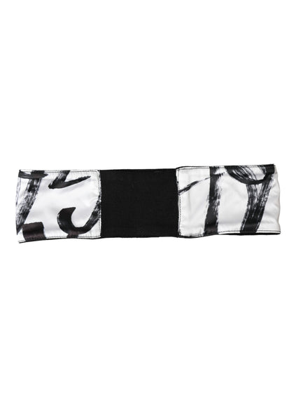 a black and white headband with a black and white design