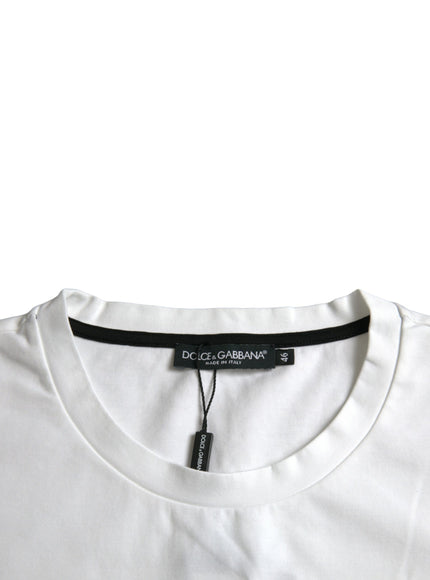 Close-up of Dolce & Gabbana T-shirt collar with tag