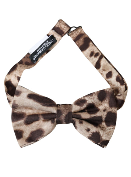 a bow tie that has a brown and white pattern on it