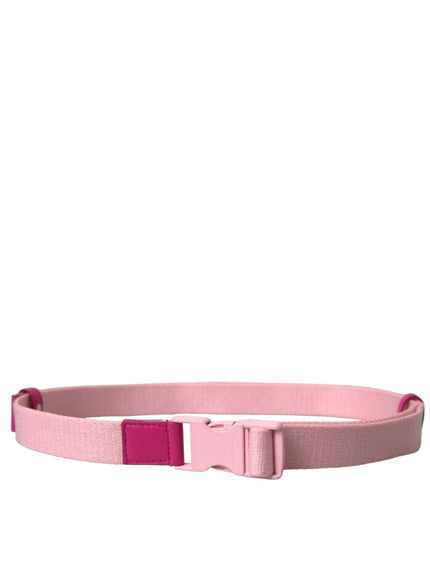 a pink belt with a pink buckle on it