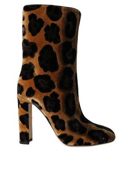 a high heeled shoe with a leopard print pattern