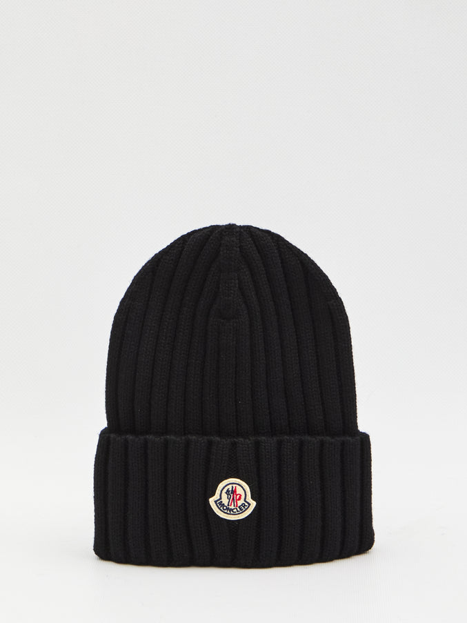 Moncler Beanie In Virgin Wool QT Black