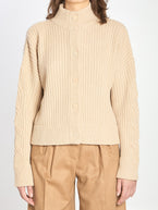 M / Beige