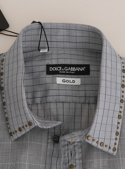 a close up of a shirt with a tag on it