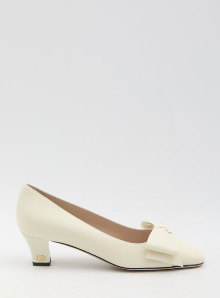 Valentino Garavani Bowow Pumps White