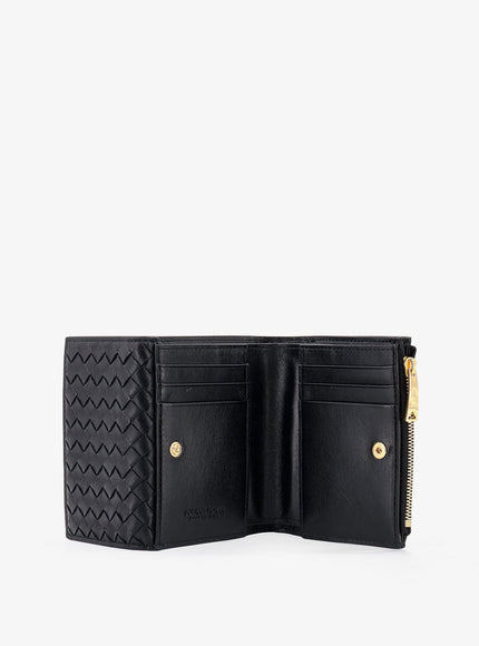 Bottega Veneta Bi-Fold Intrecciato Wallet With Zip