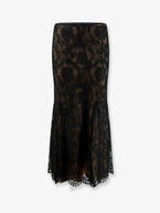 8 / Black