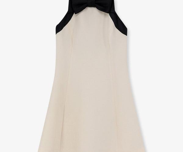 valentino bow dress Red Contrast Collar Mini in Pink made design balances clean lines refined femininity. The final red gown ever