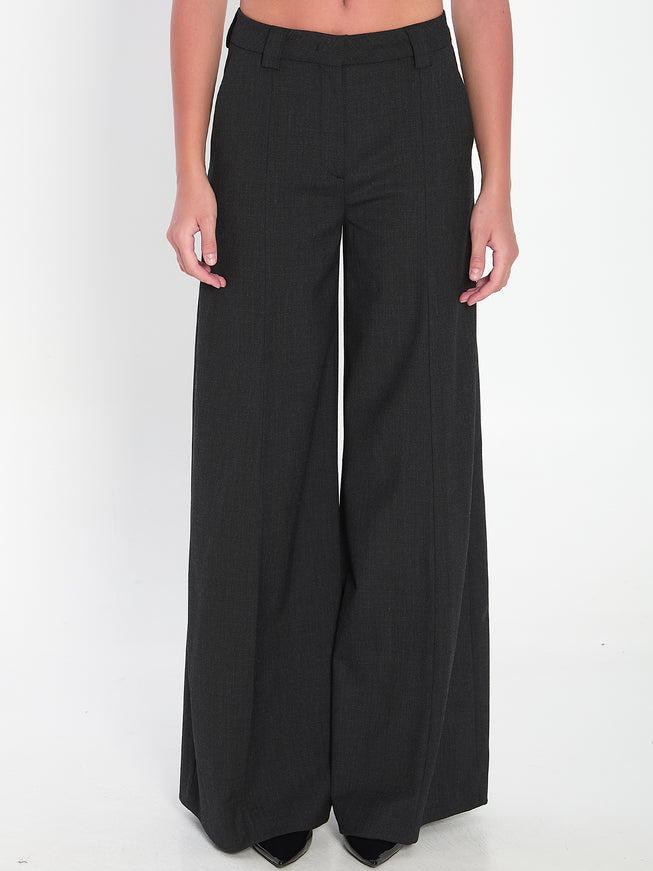 The Latest Alma Pants Grey